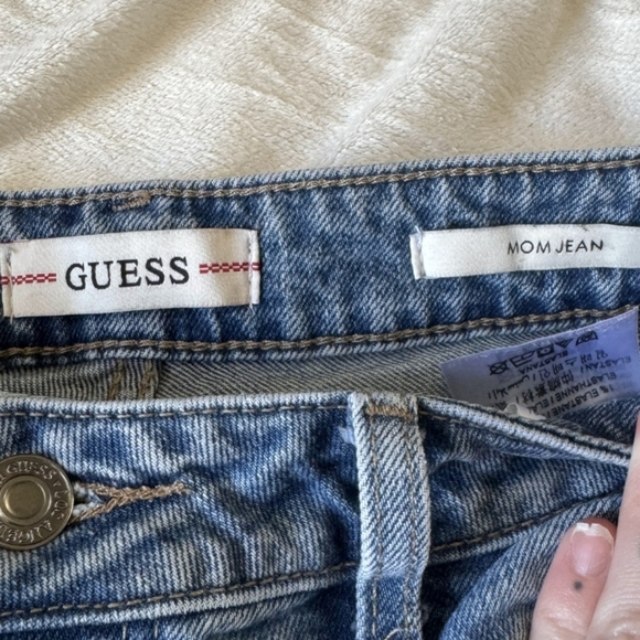 Guess Blue Mom Jeans - Picture 4 of 7